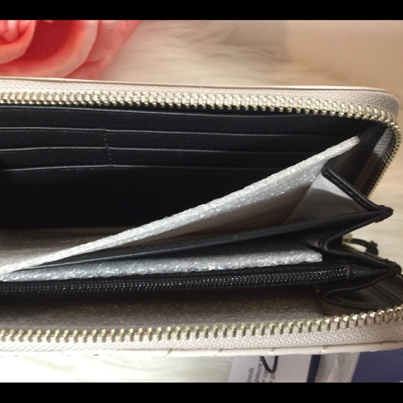 ✅SOLD✅ Rebecca Minkoff Studded Leather Wallet NWT - Picture 7 of 7